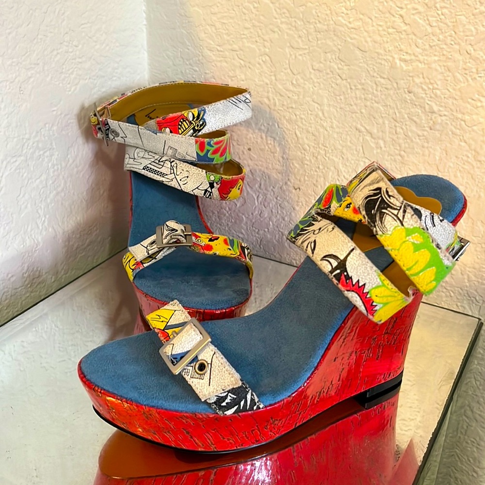 Luichiny "Comic" Collection Wedge Sandals